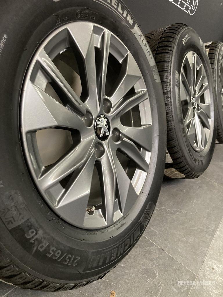 16” originele Peugeot 2008 (e) velgen + winterbanden 4x108, -, Banden en Velgen, Gebruikt, 215 mm