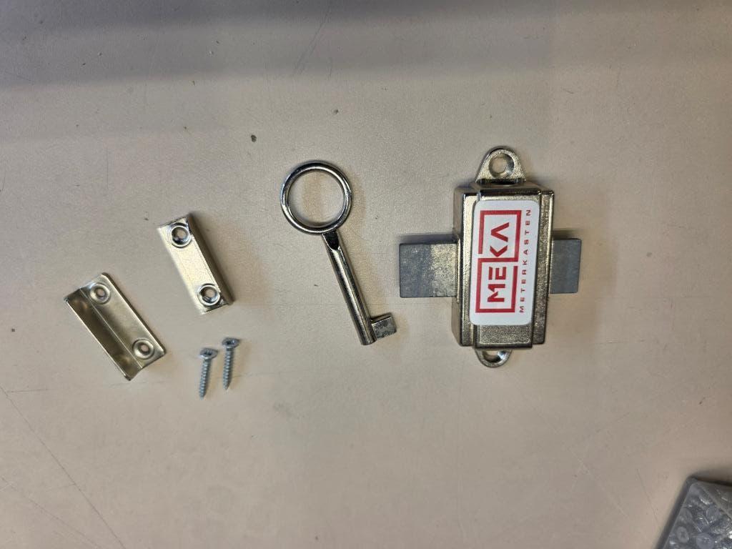 Kastdeurslot, Ophalen of Verzenden, Gebruikt, IJzer, Slot