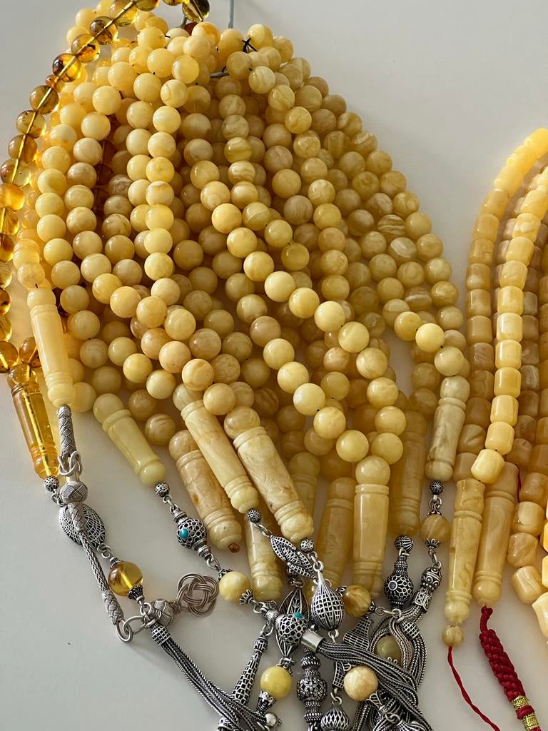Mooie Gebedskralen (Tasbih) van Amberkleurige Hars, Geel, Kunststof of Plastic, Ophalen of Verzenden, Zo goed als nieuw