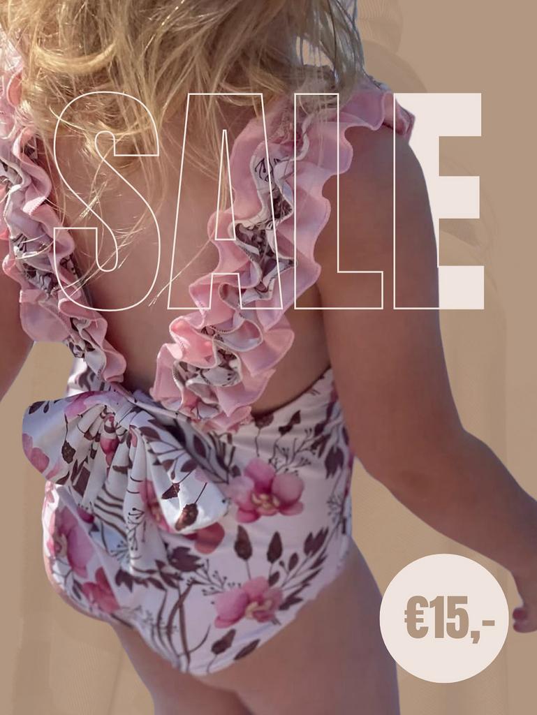 Badpak, bikini, zwembroekje, poncho en puddle jumper -beige, Kinderen en Baby's, Kinderkleding | Kinder-zwemkleding, Ophalen of Verzenden