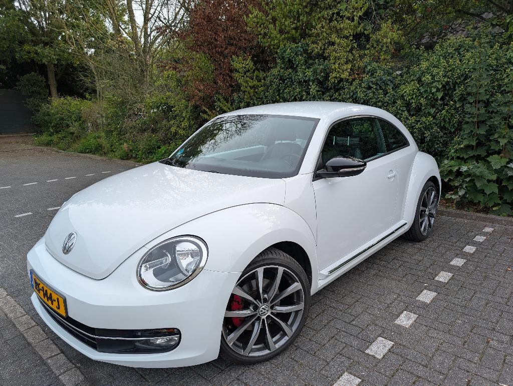Volkswagen Beetle 2.0 TSI 200PK DSG 2012 - Leder Interieur, Euro 5, 4 cilinders, 1984 cc, 4 stoelen