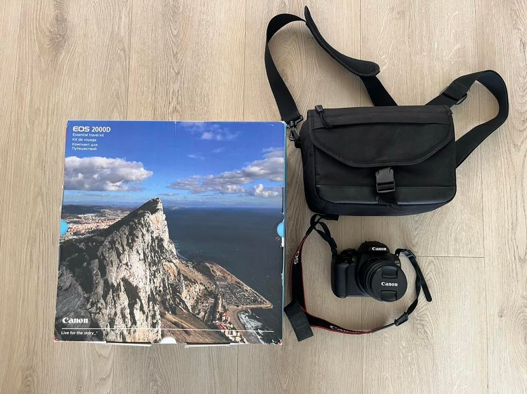 Canon EOS 2000D Travel Kit, Audio, Tv en Foto, Fotocamera's Digitaal, Ophalen, Spiegelreflex, Canon, Zo goed als nieuw