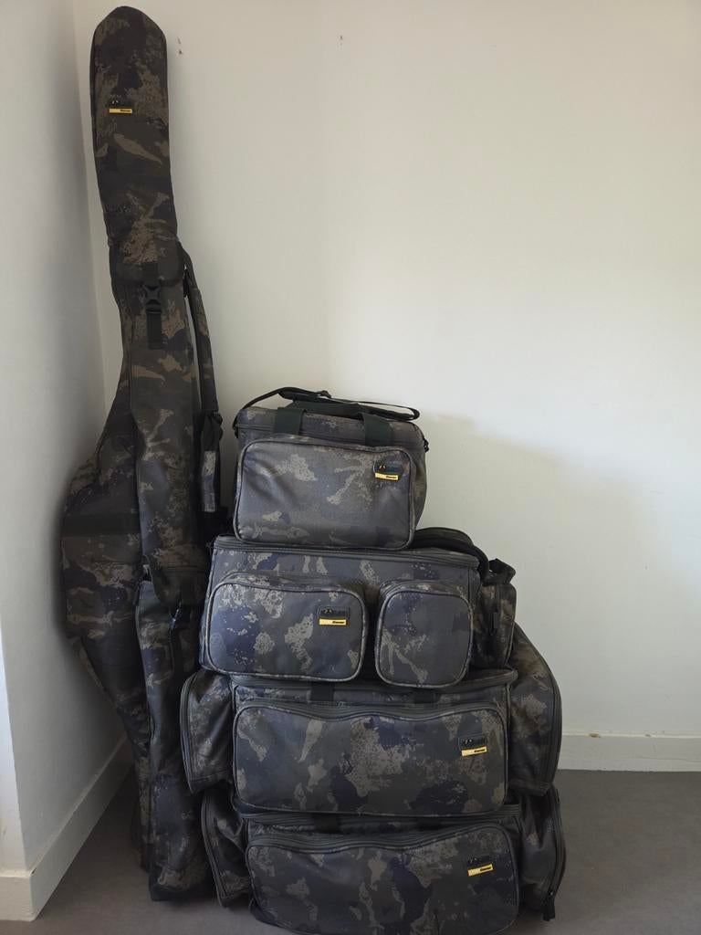 Solar Undercover Camo Luggage, Ophalen of Verzenden, Zo goed als nieuw, Overige typen