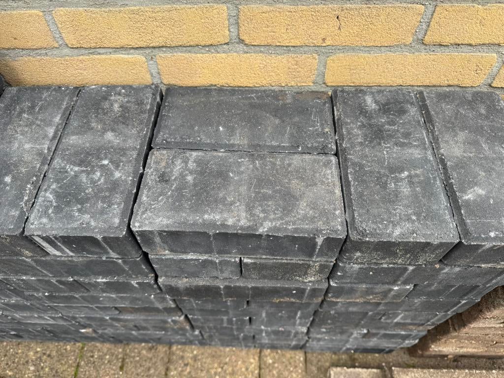 Grijze beton klinkers, Ophalen, Zo goed als nieuw, Beton, Klinkers