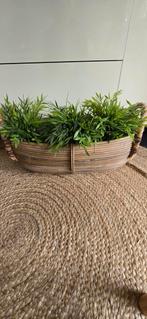Decoratieve rieten schaal met kunstplanten, Ophalen of Verzenden, Zo goed als nieuw, Binnen