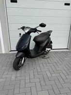 Piaggio zip 50cc 4t (vandaag nog ophalen), Fietsen en Brommers, Scooters | Piaggio, Ophalen of Verzenden, Zo goed als nieuw, Benzine