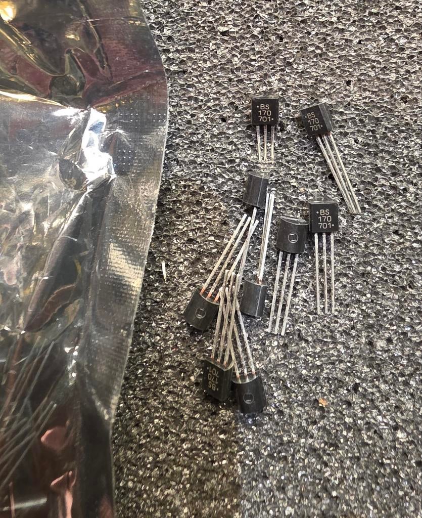 BS170  150 stuks, Hobby en Vrije tijd, Elektronica-componenten, Ophalen of Verzenden, Nieuw