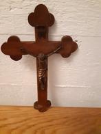 Antiek kruisbeeld, Ophalen