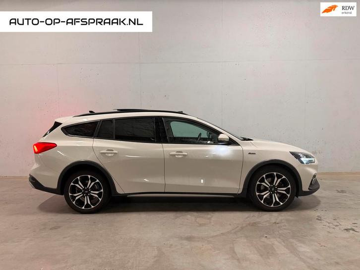 Ford Focus Wagon 1.5 BTW 21% Navi Pano Aut. Cruise C. Stoelv, Auto's, Ford, Bedrijf, Te koop, Focus, ABS, Adaptive Cruise Control