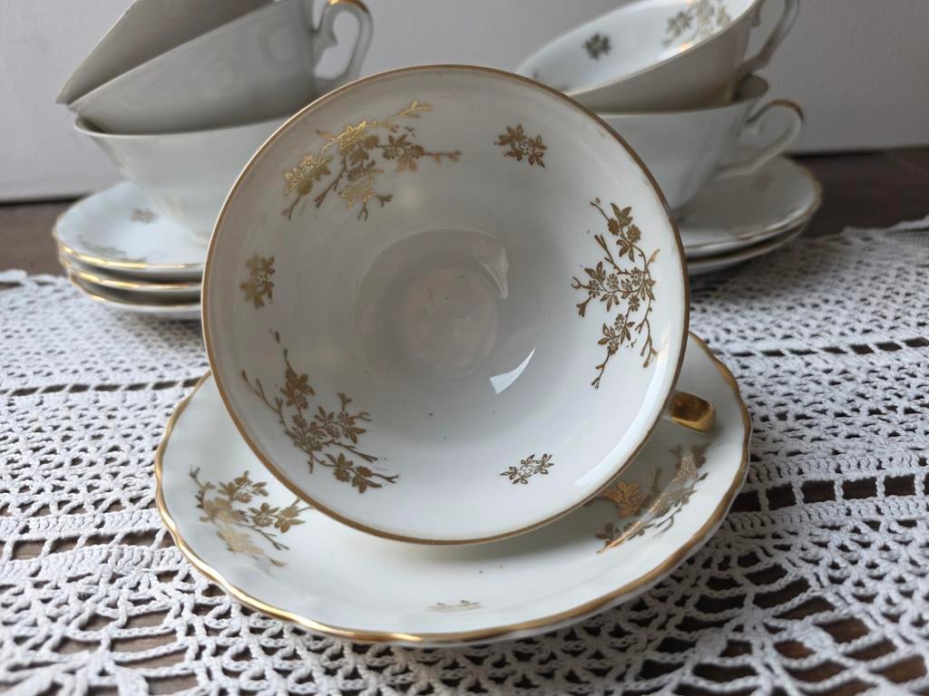 Wit met gouden bloemen chique kop en schotels, Ophalen of Verzenden