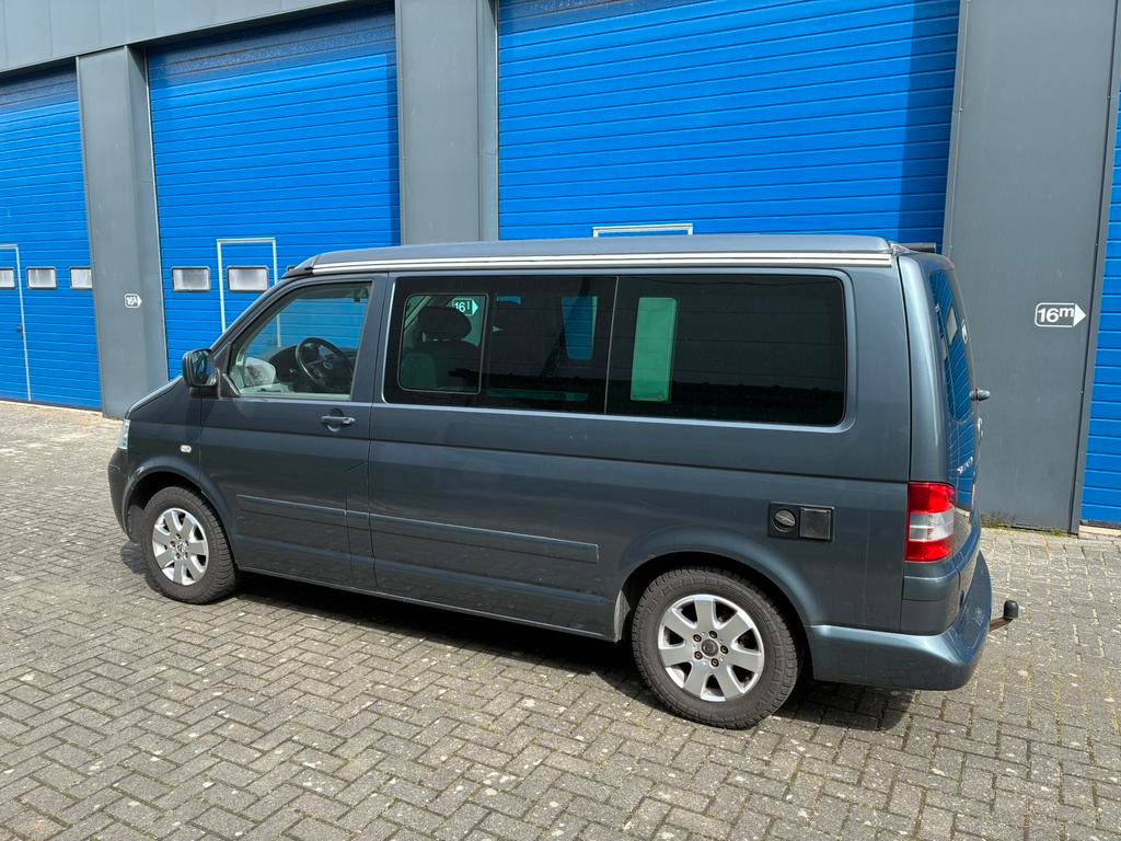 VW California T5 (2006) - 2.5 TDI 174pk, Buscamper of Camperbus, Volkswagen, Particulier, Standkachel