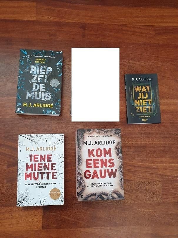 M.J. Arlidge, Boeken, Thrillers, Gelezen, Ophalen of Verzenden