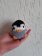 Pinguin – zelfgehaakte (kerst) decoratie / knuffel, Ophalen of Verzenden, Nieuw, Haken, Overige typen