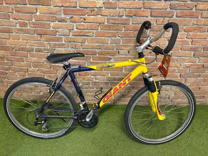 Fietshokje Hoofddorp: Giant Boulder Mountainbike 26Inch, Fietsen en Brommers, Fietsen | Mountainbikes en ATB, Zo goed als nieuw
