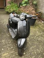 Vespa LX 50 zwart geel kenteken - Onderdelen nog goed, Fietsen en Brommers, Scooters | Vespa, Ophalen, Gebruikt, Maximaal 45 km/u