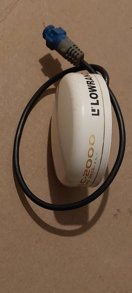 Lowrance LGC-2000 GPS-antenne NMEA 2000., Ophalen of Verzenden, Zo goed als nieuw, Gps of Kompas