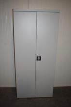 Stalen lichtgrijze draaideurkast/archiefkast/opbergkast, Niet ingevuld, Niet ingevuld, Nieuw, Met slot