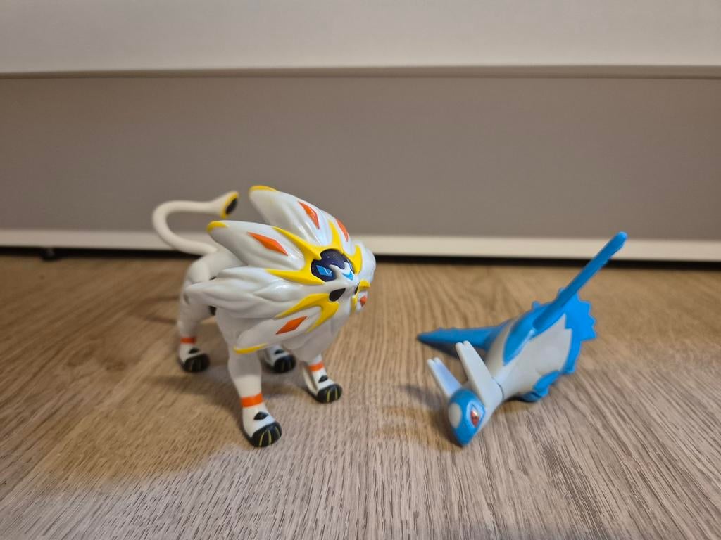 Pokemon mcdonalds speeltjes litleo en latios, Verzamelen, Poppetjes en Figuurtjes, Ophalen of Verzenden