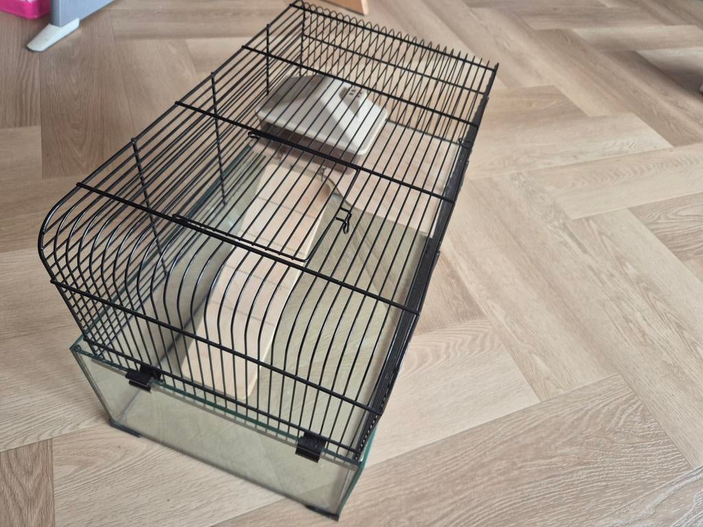 Hamsterhok met huisje en zandbakje, Ophalen