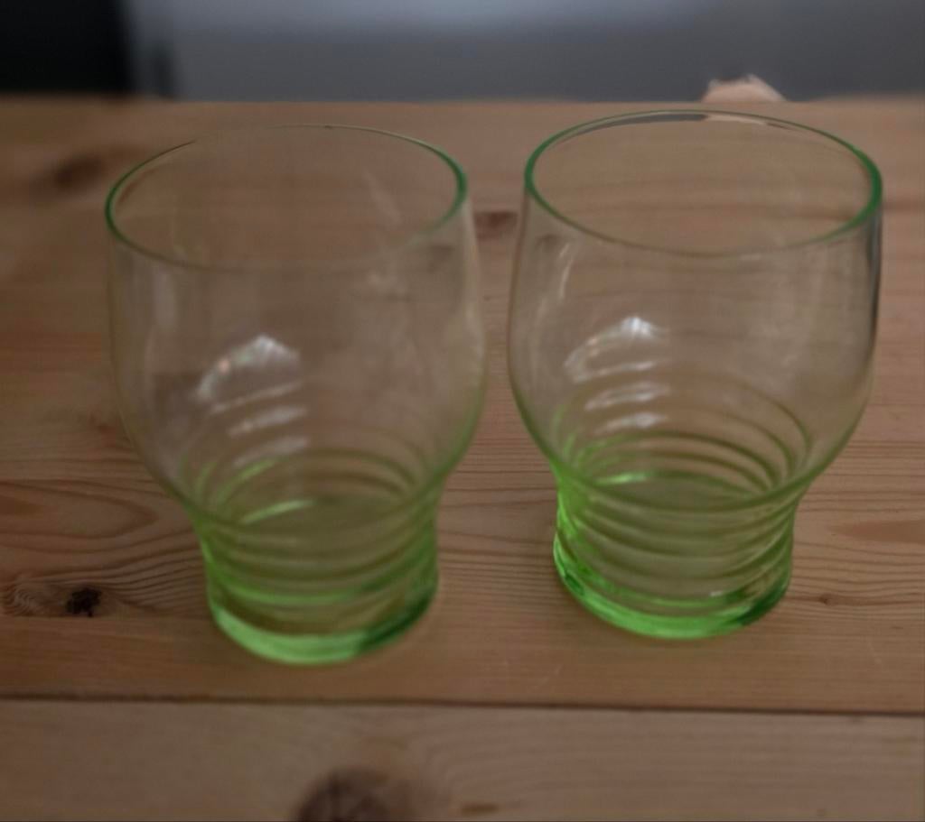 W.J. Roozendaal Uranium Glas - 2 Drinkglazen, Ophalen