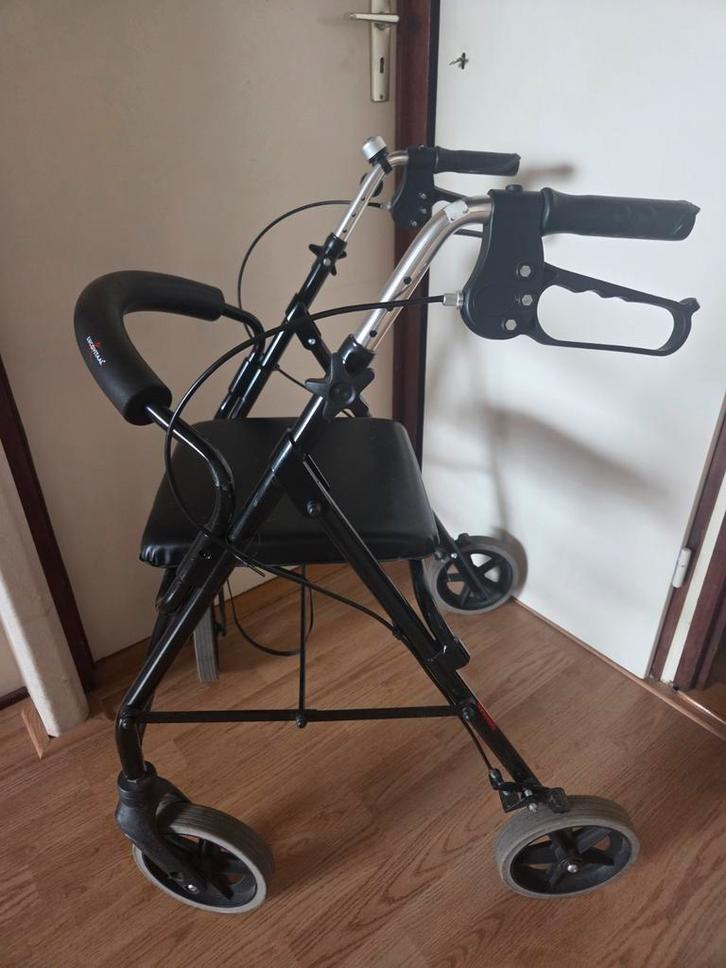 Rollator incl reserve onderdelen - bieden teab, Diversen, Rollators, Zo goed als nieuw, Lichtgewicht, Opvouwbaar, Ophalen