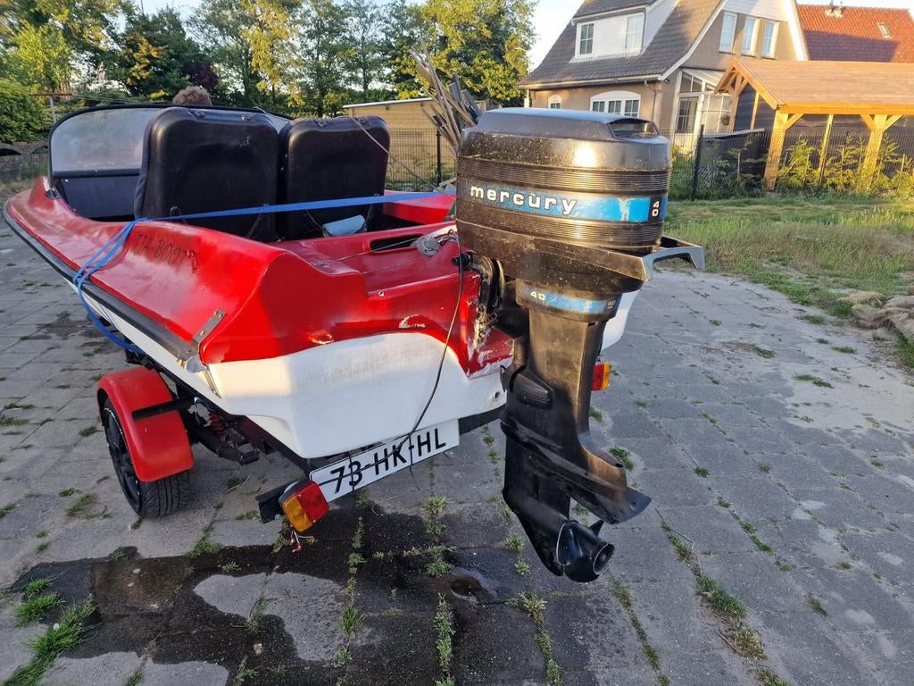 40pk mercury + boot + trailer - opknapper, ook los te koop, Watersport en Boten, Ophalen, Gebruikt, Motor en Techniek, Motorboot