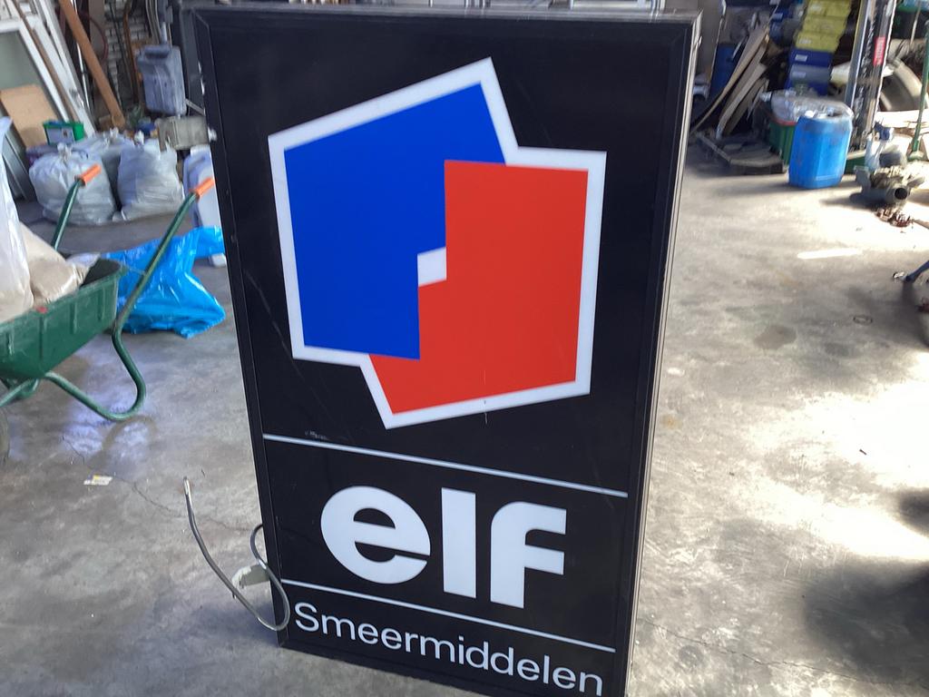 Elf Lichtbak Smeermiddelen - 138x80 cm, Verzamelen, Merken en Reclamevoorwerpen, Ophalen, Gebruikt, Lichtbak of (neon) lamp
