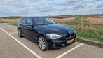 BMW 1-Serie 1.6 116D EDE 5DR 2015 Zwart, Auto's, Achterwielaandrijving, 4 cilinders, Zwart, Diesel