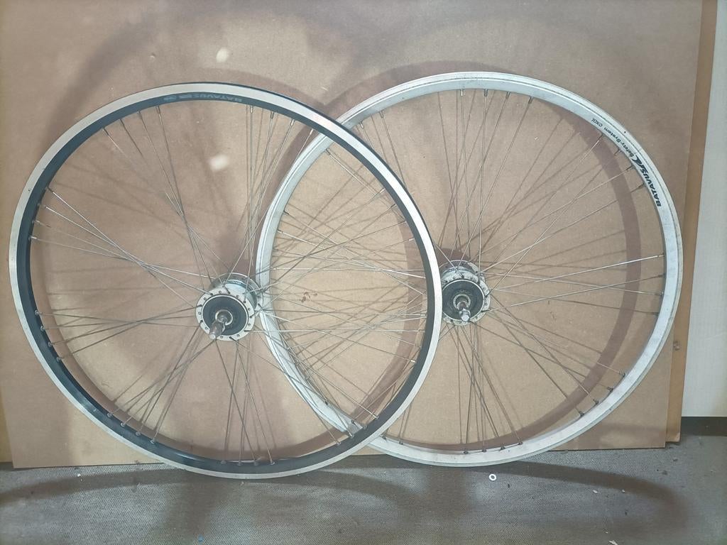 Fiets wielen en bagagedragers, Fietsen en Brommers, Fietsonderdelen, Ophalen, Batavus, Zo goed als nieuw, Aluminium