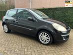 Renault Clio 1.4-16V Dynamique Luxe, Auto's, Voorwielaandrijving, Gebruikt, Zwart, 4 cilinders