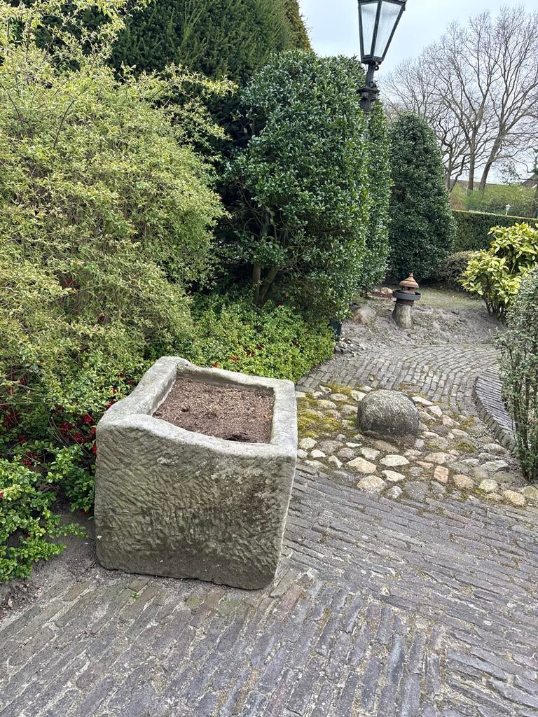 Oude stenen trog, Tuin en Terras, Bloembakken en Plantenbakken, Ophalen, Steen, Gebruikt, Minder dan 60 cm
