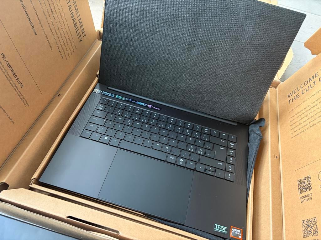 Razer Blade 16 [2025] RZ09-0528 Gaming Laptop, Computers en Software, Windows Laptops, Ophalen, Met videokaart, Nieuw, Gaming