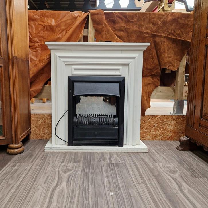 Elektrische haard met ombouw - Sfeervol en Compact, Huis en Inrichting, Haarden, Gebruikt, Elektrische haard, Ophalen