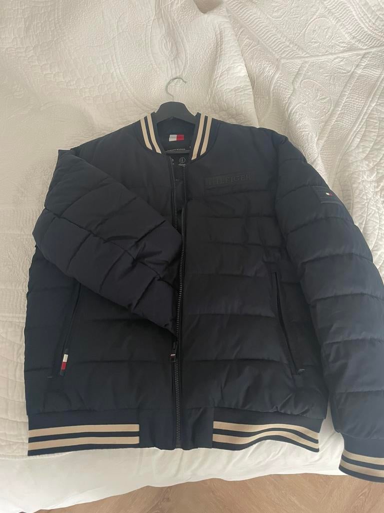 Tommy Hilfiger (De Bijenkorf) maat M nette staat, Ophalen of Verzenden, Zo goed als nieuw, Blauw