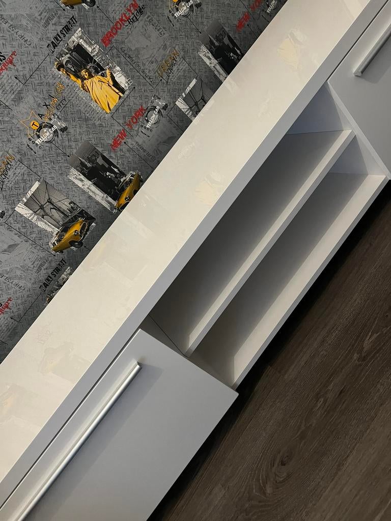 TV MEUBEL WIT HOOGGLANS, Ophalen, Hoogglans, 150 tot 200 cm, Minder dan 100 cm