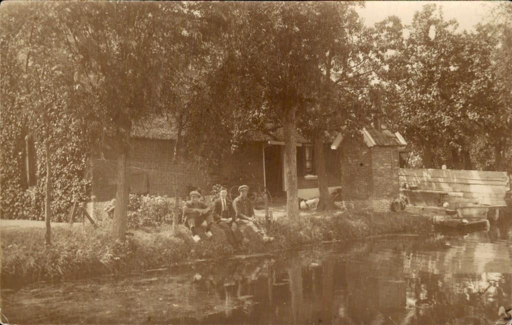 Berkenwoude - Fotokaart - Sloot - Huis, Verzamelen, Ansichtkaarten | Nederland, Ongelopen, Zuid-Holland, Voor 1920, Ophalen of Verzenden