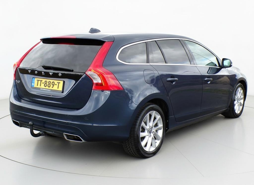 Volvo V60 2.0 D4 Summum|Cruise|Navi|Trekhaak|PDC|Stoelverw., Auto's, 1502 kg, Euro 6, 4 cilinders, Blauw