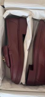 Chanel loafers maat 38, Kleding | Dames, Schoenen, Ophalen of Verzenden, Nieuw, Rood, Instappers