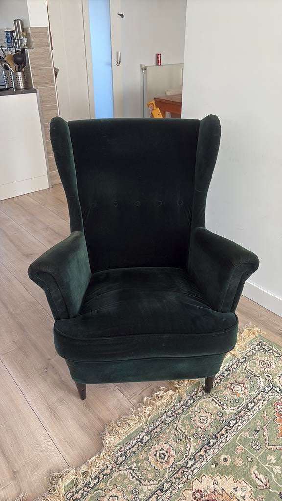 Ikea Strandmon fauteuil in fluweel groen, Huis en Inrichting, Fauteuils, Ophalen, Minder dan 75 cm, Zo goed als nieuw, 75 tot 100 cm