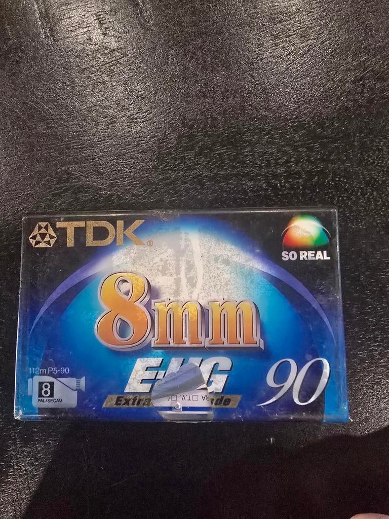 TDK 8mm videocassette EHG 90 – nieuw in seal, Audio, Tv en Foto, Videocamera's Analoog, Ophalen of Verzenden, 8mm, (Video)band