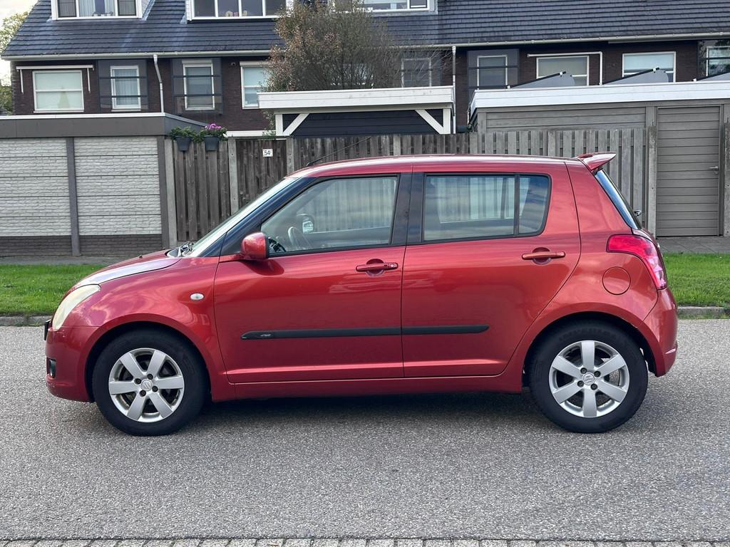 Suzuki Swift 1.3 Bandit 5DR*Clima*07-11-2026 APK*NAP*LM velg, Voorwielaandrijving, 400 kg, Swift, Bedrijf