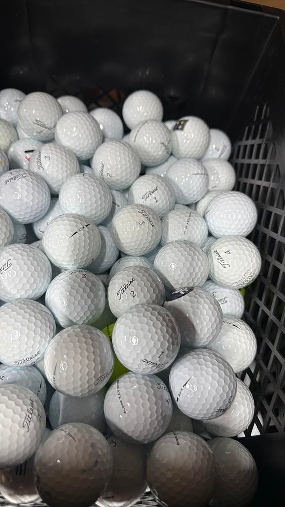 Titleist AVX golfballen 50 stuks mega deal, Ophalen of Verzenden, Zo goed als nieuw, Bal(len)
