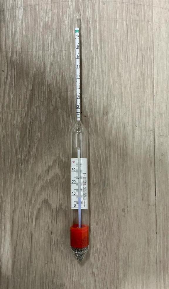 Maatcilinder en Bierwortspindel (bepalen soortelijk gewicht), Hobby en Vrije tijd, Overige Hobby en Vrije tijd, Ophalen of Verzenden