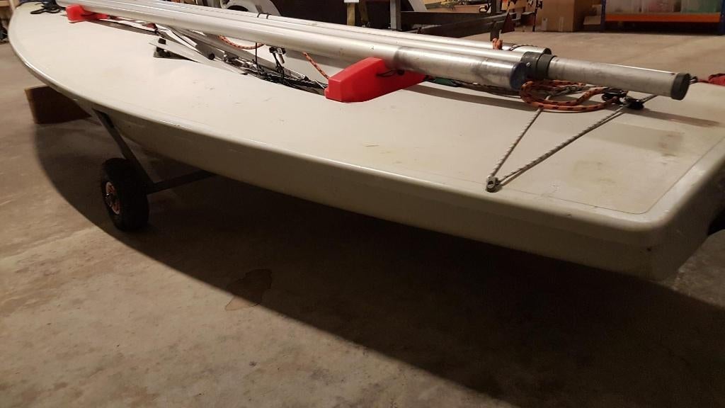 Laser standaard zeil met strandkar, Ophalen, Gebruikt