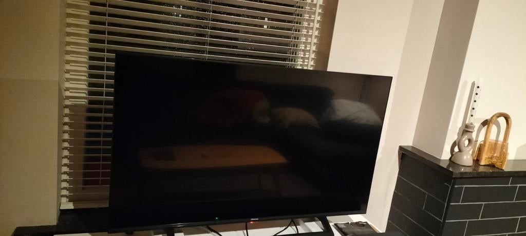 Een Hisense televisie, 4K Ultra HD Led smart (43 inch.), LED, 50 Hz, Zo goed als nieuw, 100 cm of meer