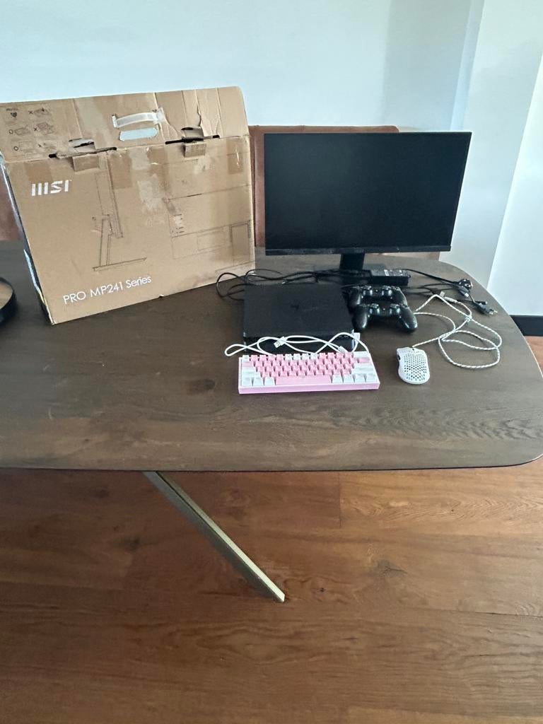 Gaming set met alles wat je nodig hebt!!, Ophalen, Zo goed als nieuw