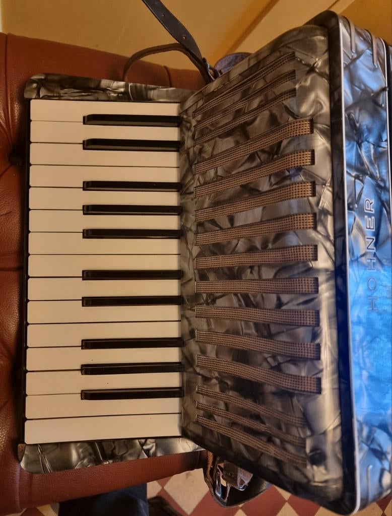 Hohner Student II accordeon - Vintage toetsaccordeon, Gebruikt, Overige formaten, Met koffer, Hohner