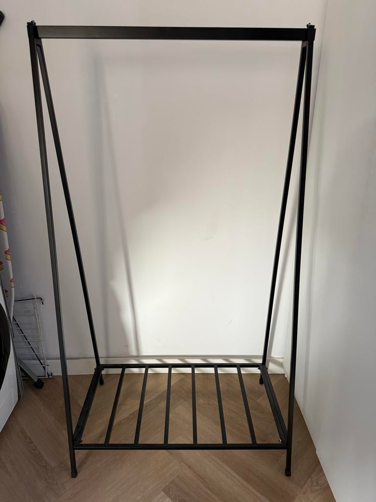 2x Zwart metalen kledingrek met plank - 82x50x150 cm, Kleding | Dames, Kledingrekken, Ophalen, Zo goed als nieuw