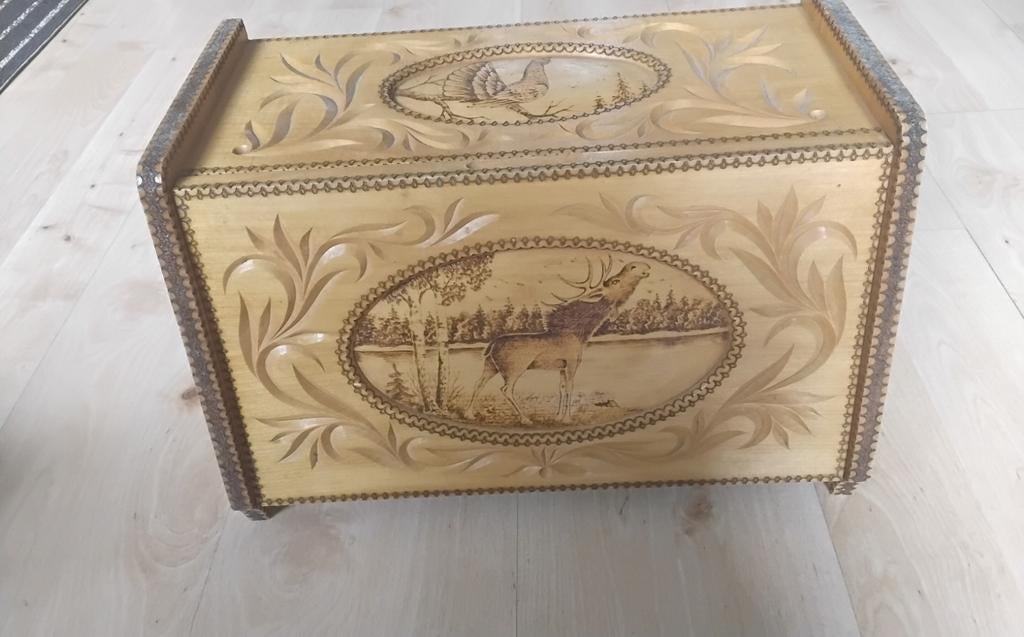 Houten kistje met houtsnijwerk, Ophalen, Minder dan 50 cm, Minder dan 50 cm