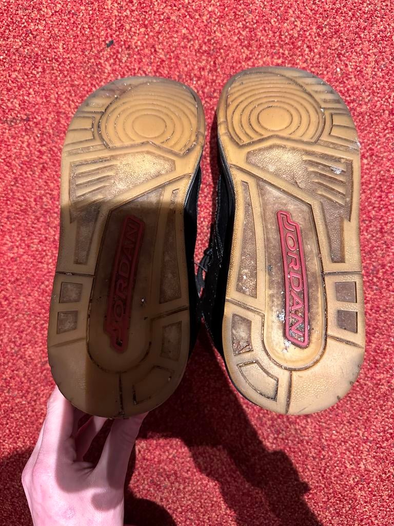 Jordan schoenen maat 37,5 - Lichte gebruikerssporen, Ophalen of Verzenden, Gebruikt, Sportschoenen